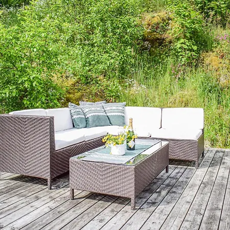 Stunning Apartment In Hebnes With House Sea View Hebnes