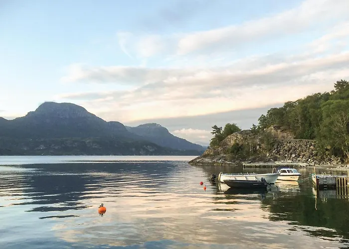 Lovely In Appartement Hebnes